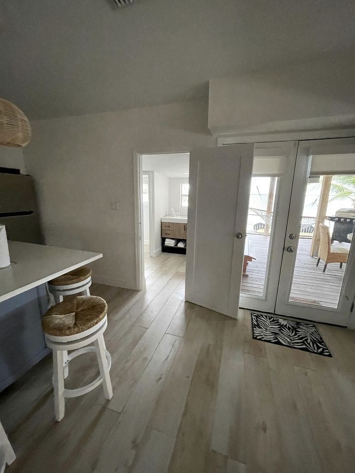 Beautiful Open Plan Beach House with Stunning Florida Bay Views for an Unforgettable Escape in Key Largo, Florida