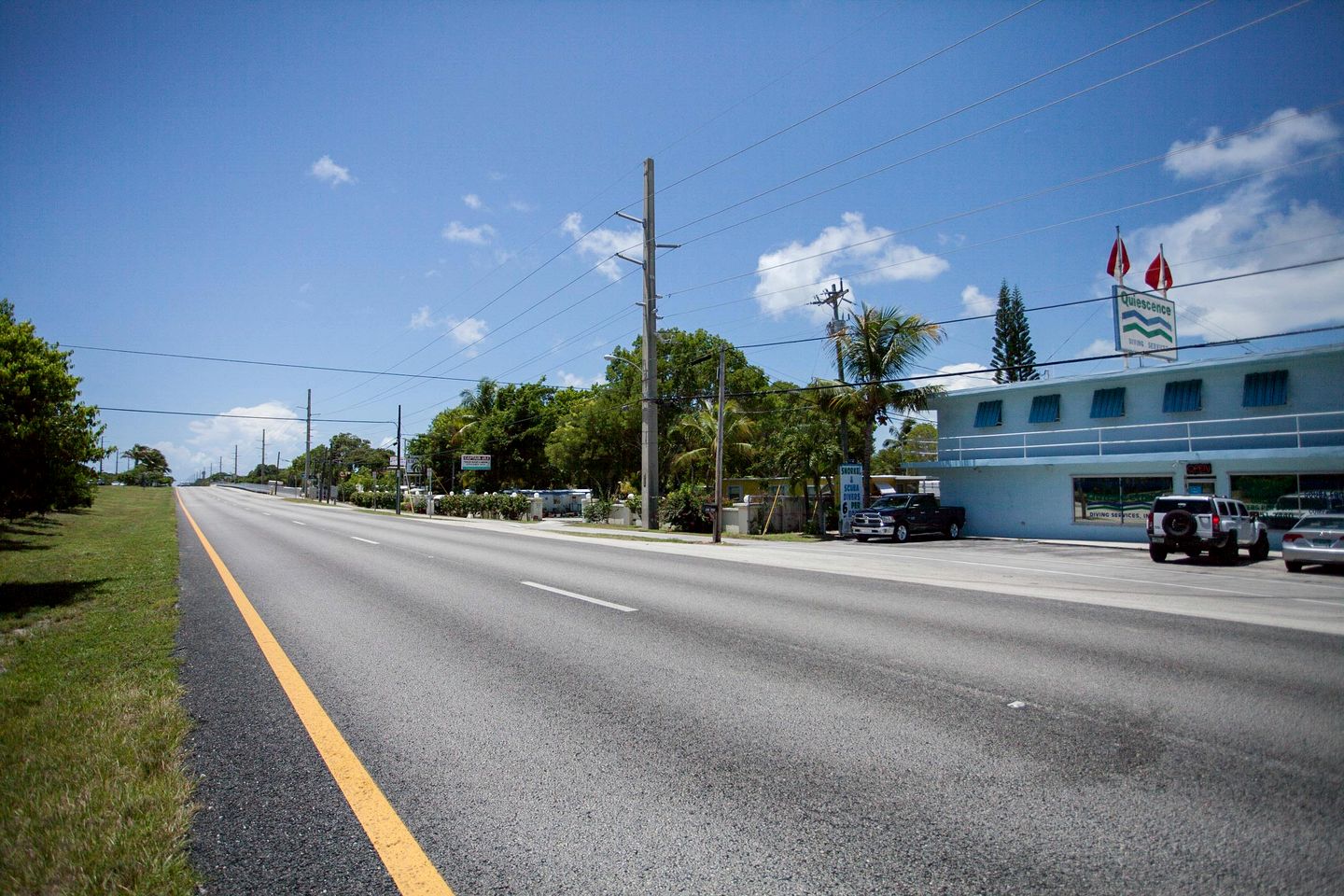 Beautiful Open Plan Beach House with Stunning Florida Bay Views for an Unforgettable Escape in Key Largo, Florida