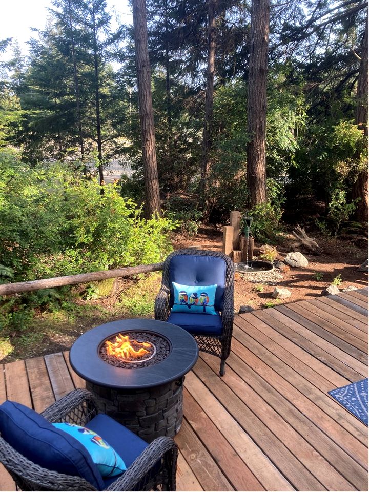 Cozy Cabin on an Incredible Ranch Nature Retret for a Peaceful Escape near Bandon, Oregon