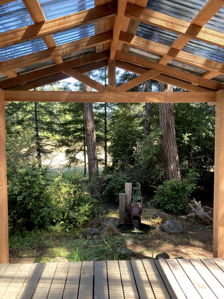 Cozy Cabin on an Incredible Ranch Nature Retret for a Peaceful Escape near Bandon, Oregon