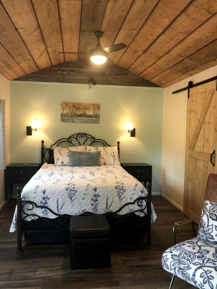 Cozy Cabin on an Incredible Ranch Nature Retret for a Peaceful Escape near Bandon, Oregon