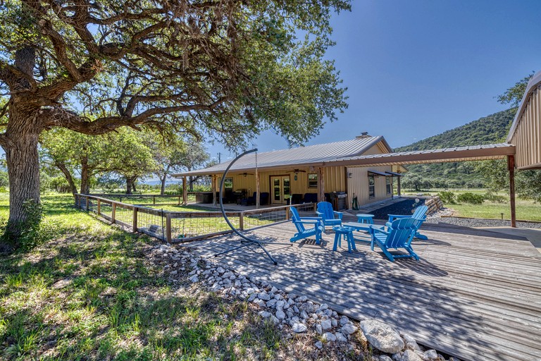 Cabins (United States of America, Leakey, Texas)