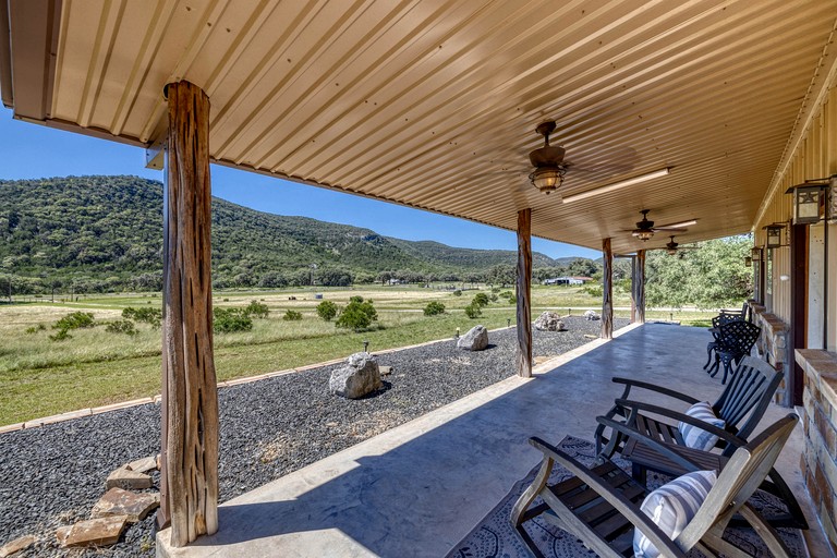 Cabins (United States of America, Leakey, Texas)