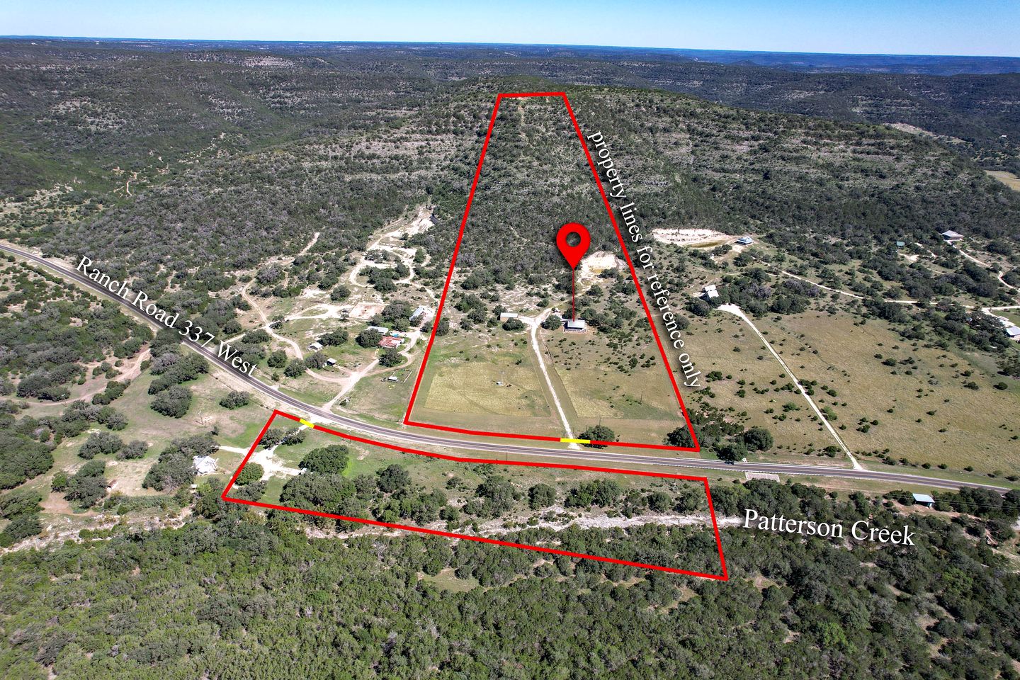 Gorgeous Cabin with Beautiful Fireplace for a Hill Country Retreat near Leaky, Texas