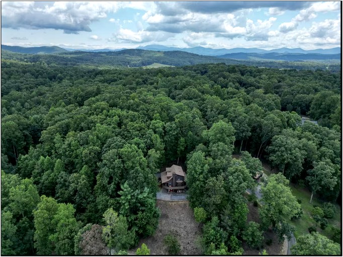 Cabins (United States of America, Blairsville, Georgia)