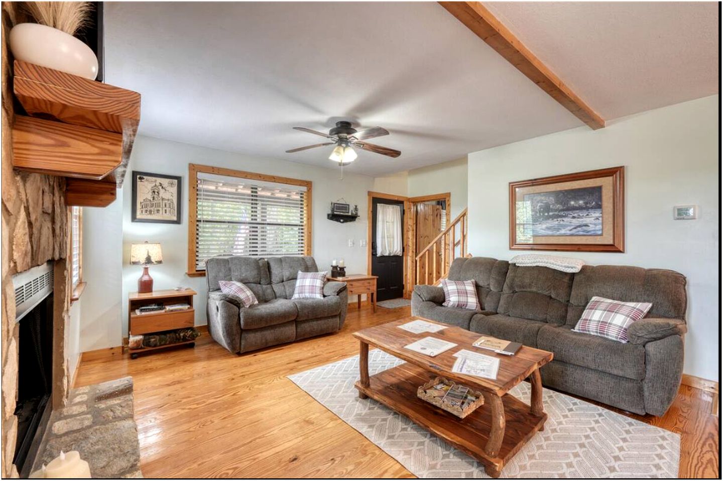 Incredible Mountain Cabin for a Memorable Family Getaway in Nature near Blairsville, Georgia