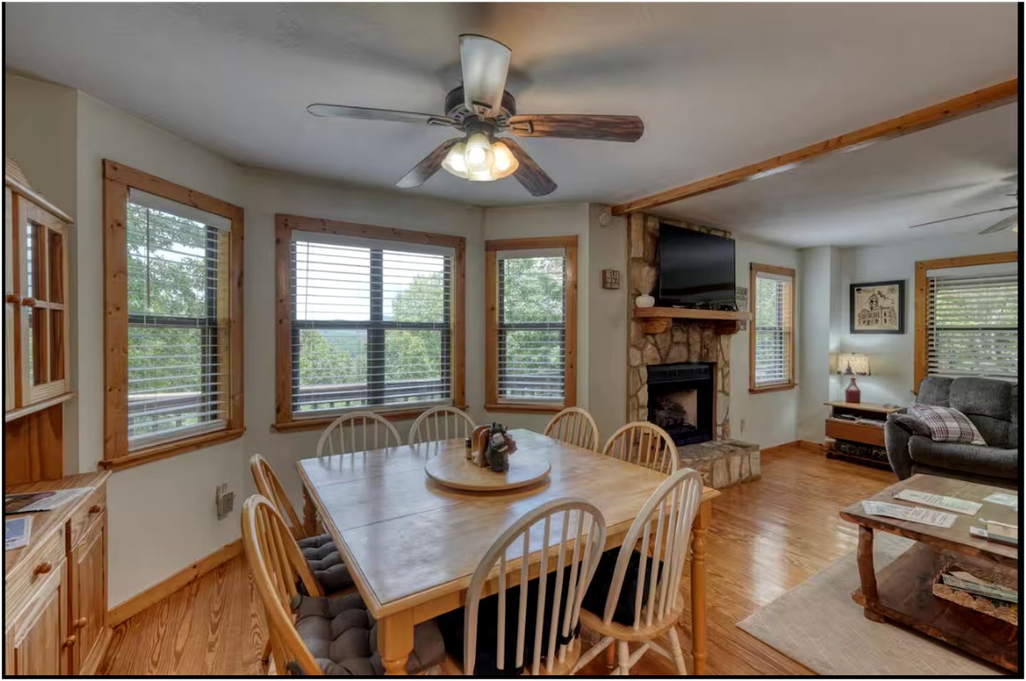 Incredible Mountain Cabin for a Memorable Family Getaway in Nature near Blairsville, Georgia