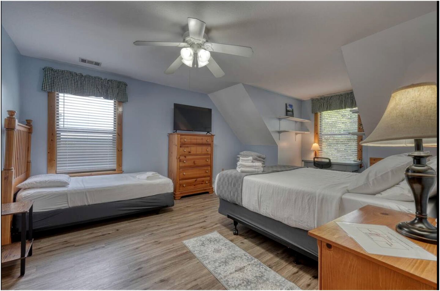 Incredible Mountain Cabin for a Memorable Family Getaway in Nature near Blairsville, Georgia