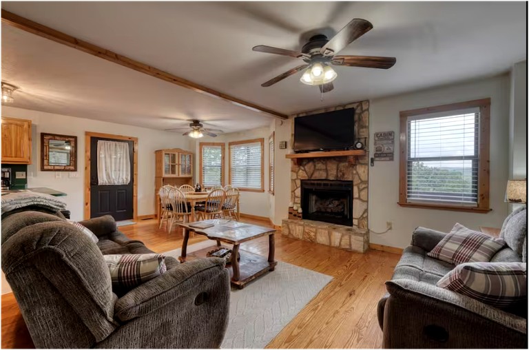 Cabins (United States of America, Blairsville, Georgia)