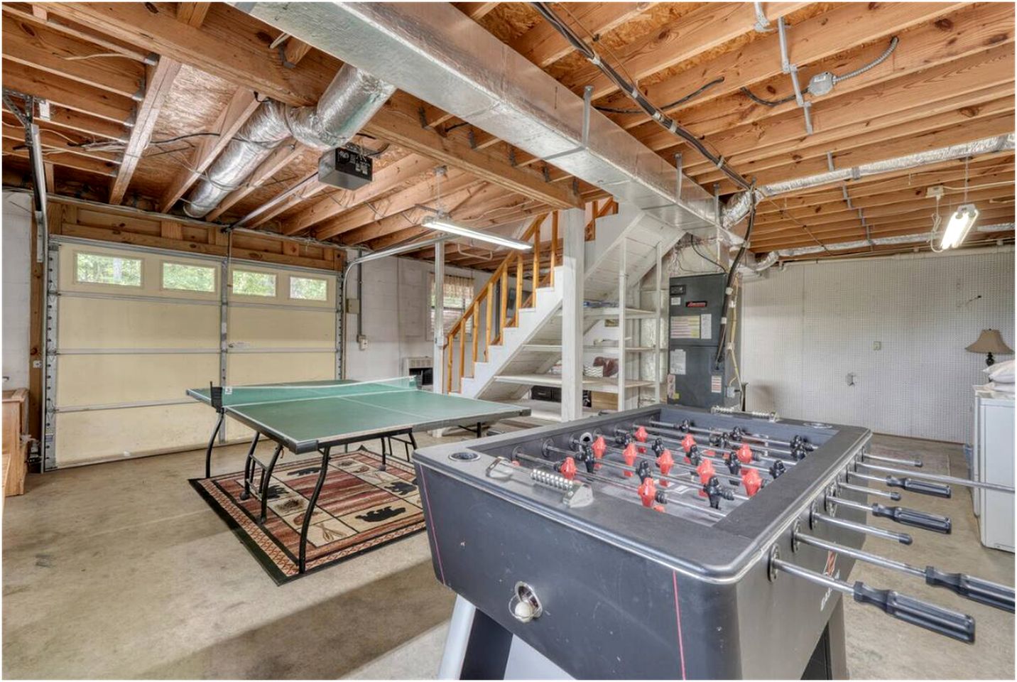 Incredible Mountain Cabin for a Memorable Family Getaway in Nature near Blairsville, Georgia