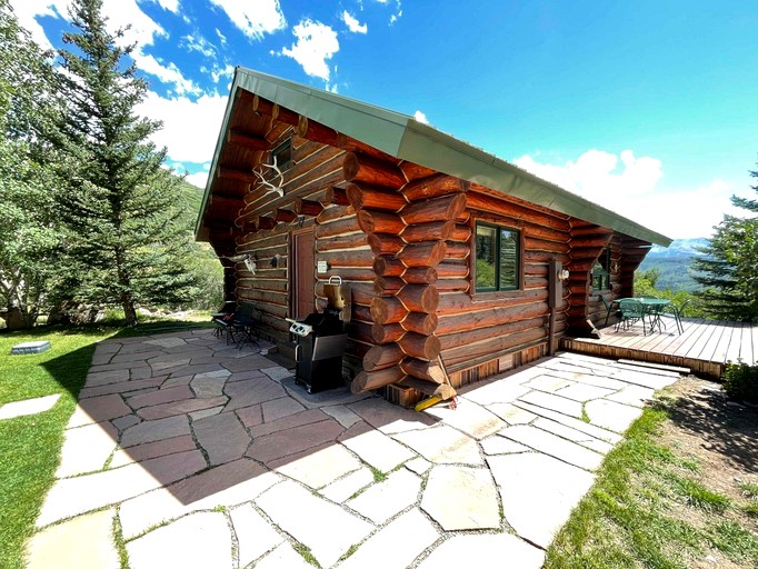 Cabins (United States of America, Mountain Village, Colorado)