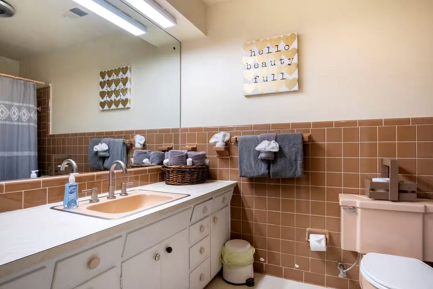 Lovely Vacation Rental with Hot Tub and Amazing Amenities for a Fantastic Family Escape in Clarkesville, Georgia