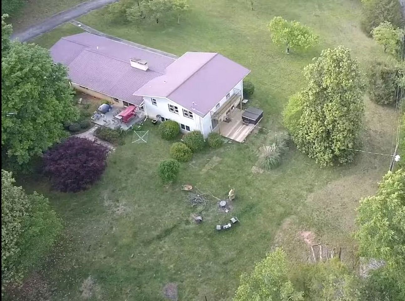 Lovely Vacation Rental with Hot Tub and Amazing Amenities for a Fantastic Family Escape in Clarkesville, Georgia