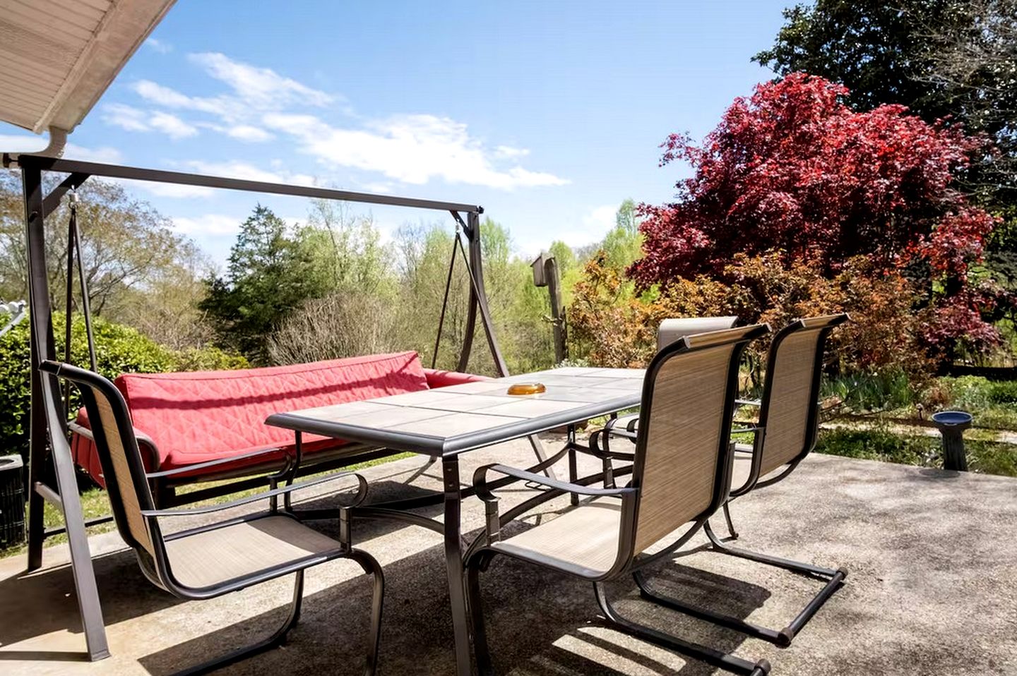 Lovely Vacation Rental with Hot Tub and Amazing Amenities for a Fantastic Family Escape in Clarkesville, Georgia