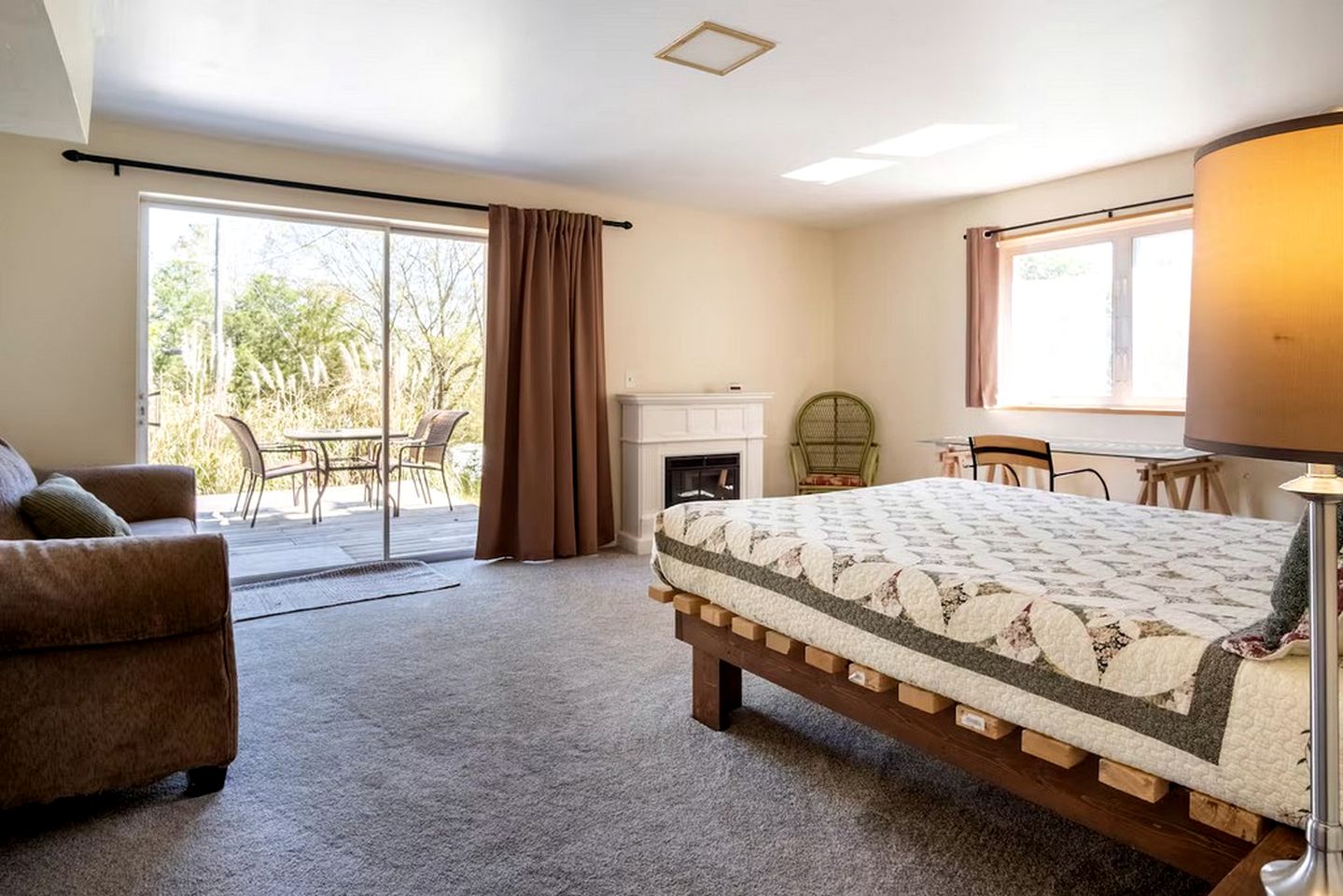 Lovely Vacation Rental with Hot Tub and Amazing Amenities for a Fantastic Family Escape in Clarkesville, Georgia