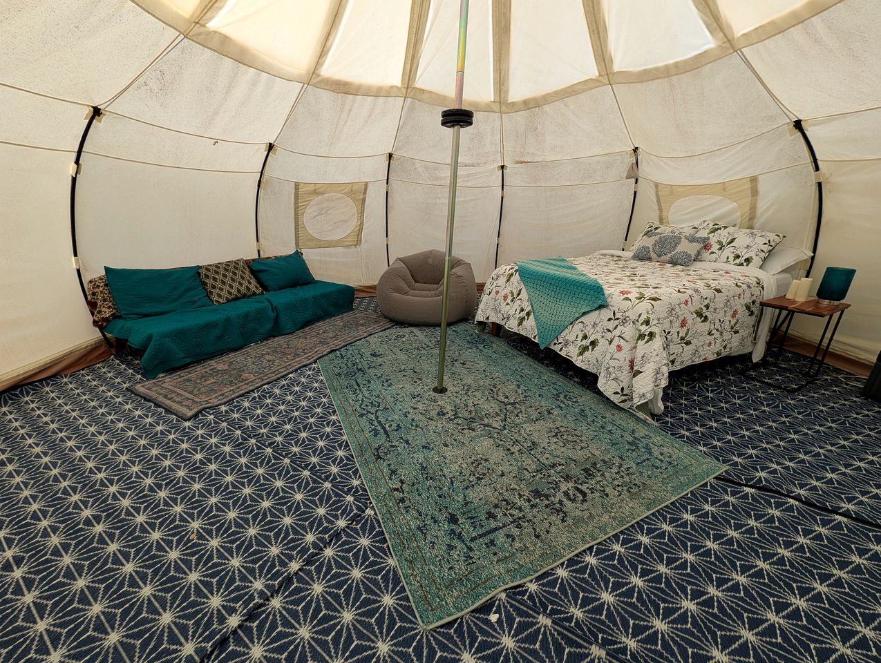 Scenic Glamping Tent Stay with Cozy Lounge Space in Smithville, Texas