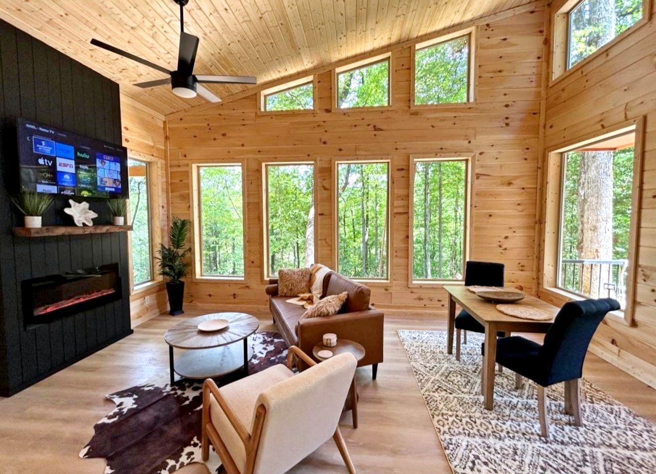 Modern Cabin in Pigeon Forge for a Romantic Glamping Rendezvous