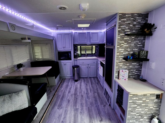 Caravans (United States of America, --, Michigan)