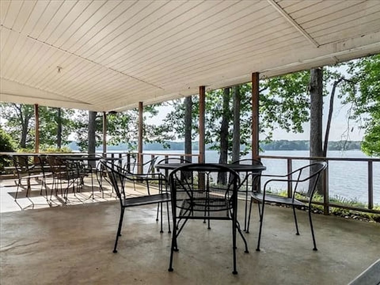 Charming Lakefront Tiny Home with Fire Pit, Grill, and Bocce Ball Near Littleton, North Carolina