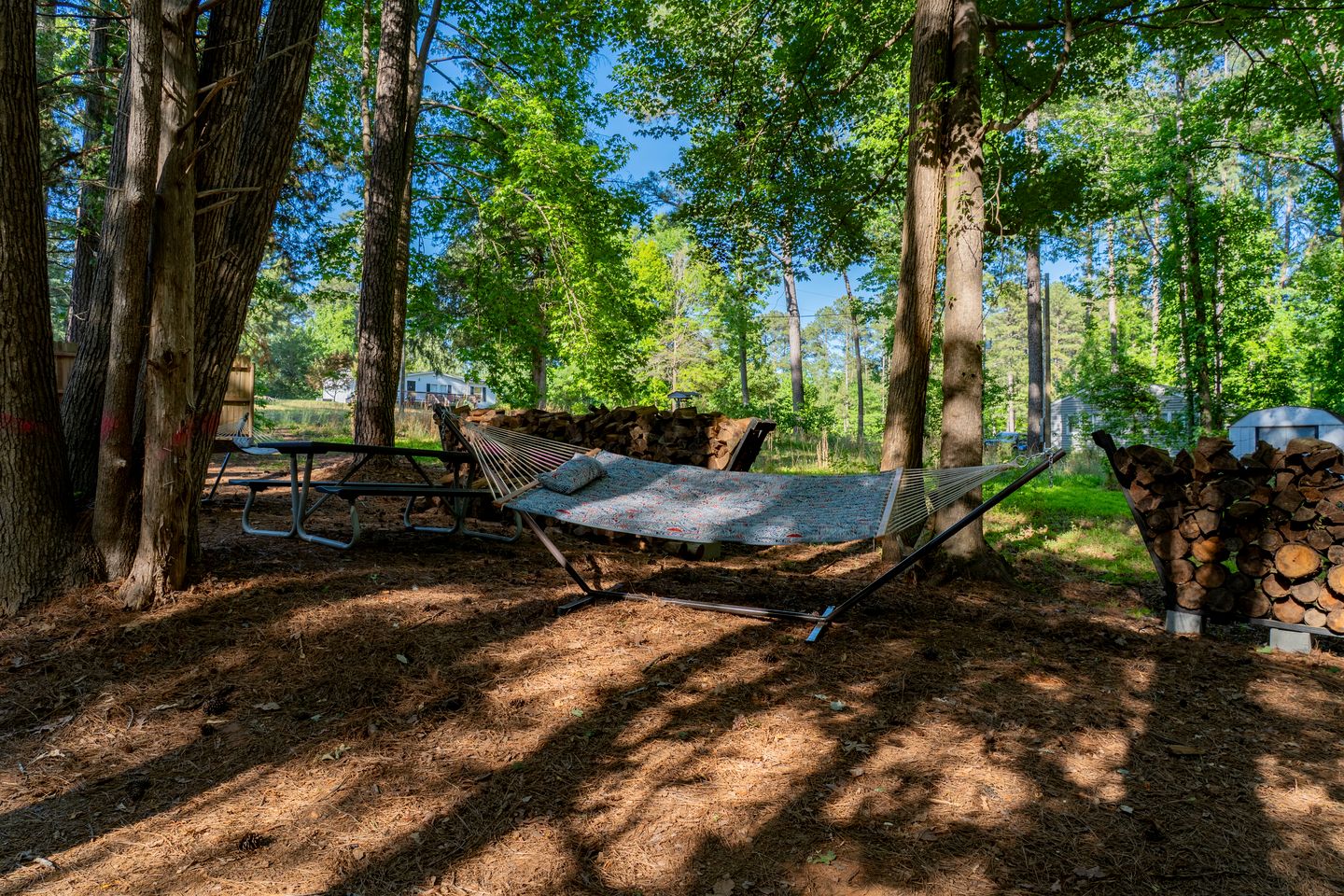 Charming Lakefront Tiny Home with Fire Pit, Grill, and Bocce Ball Near Littleton, North Carolina