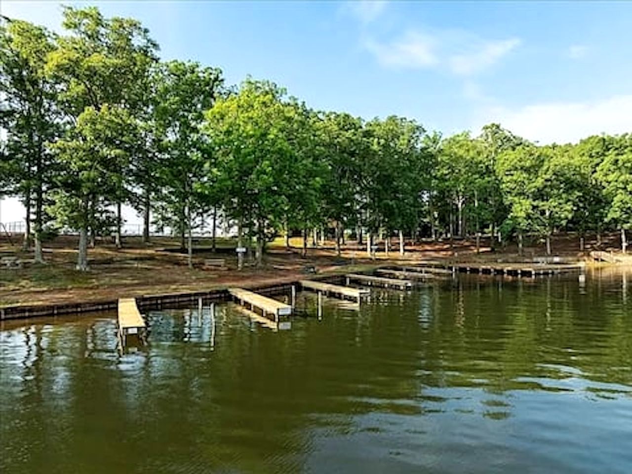 Charming Lakefront Tiny Home with Fire Pit, Grill, and Bocce Ball Near Littleton, North Carolina