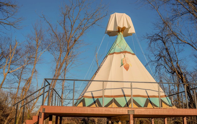 Tipis (United States of America, Salt Lick, Kentucky)