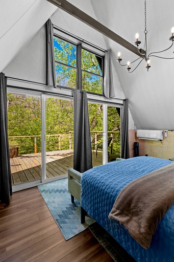 A-Frames (United States of America, --, Tennessee)