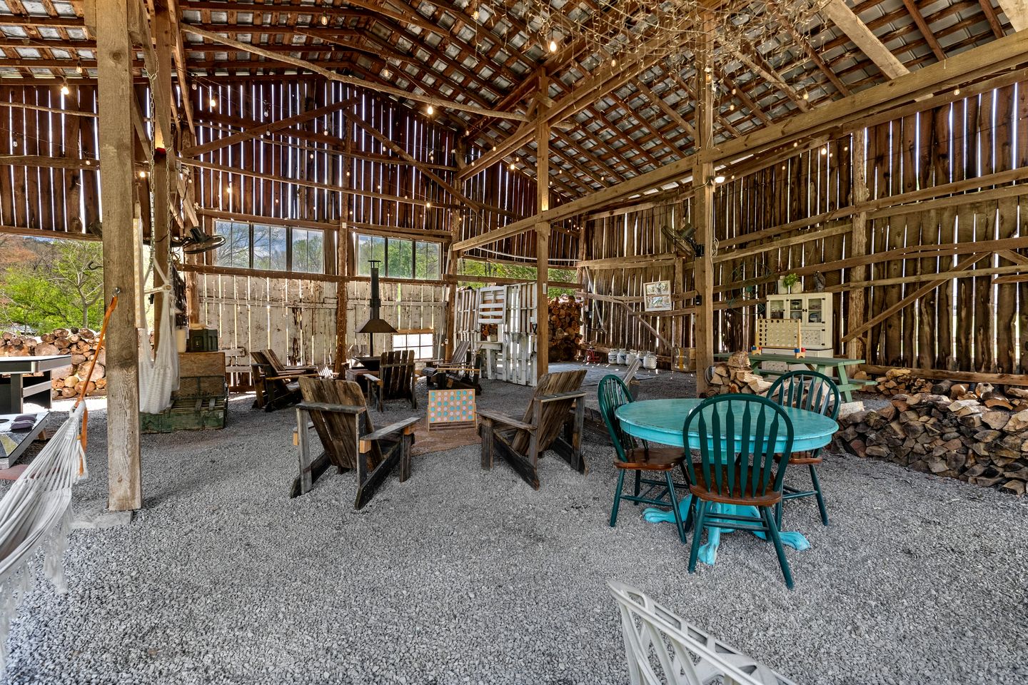 Creekside A-Frame Retreat with Treehouse Views, Hammock Lounge & Indoor-Outdoor Shower in New Port, Tennessee