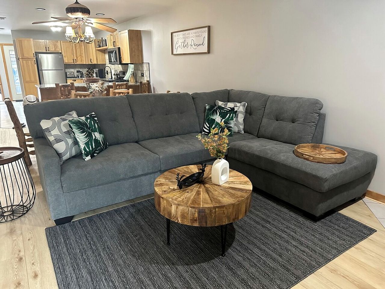 Spacious Luxury Villa Retreat with Jetted Tub, Fireplaces, Balconies, and Smart TV in North Utica, Illinois