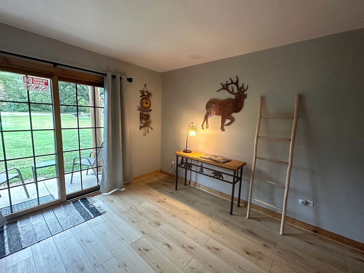 Spacious Luxury Villa Retreat with Jetted Tub, Fireplaces, Balconies, and Smart TV in North Utica, Illinois