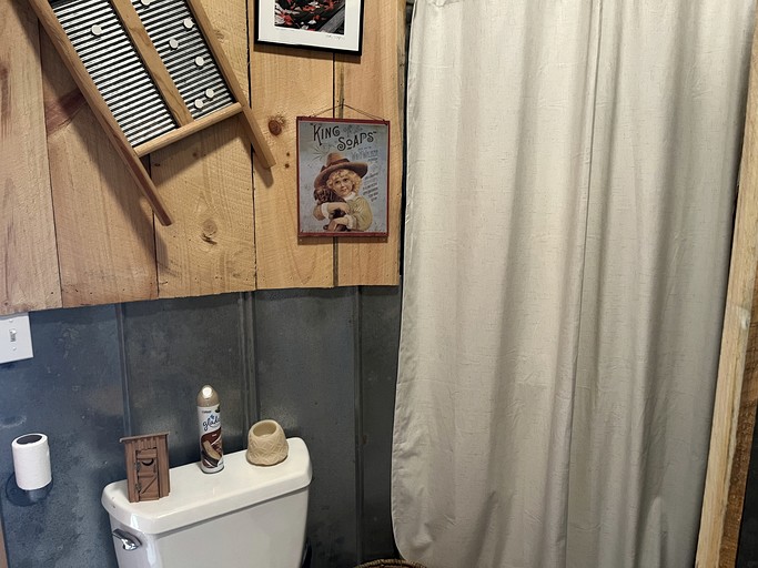 Barns (United States of America, Cullowhee, North Carolina)