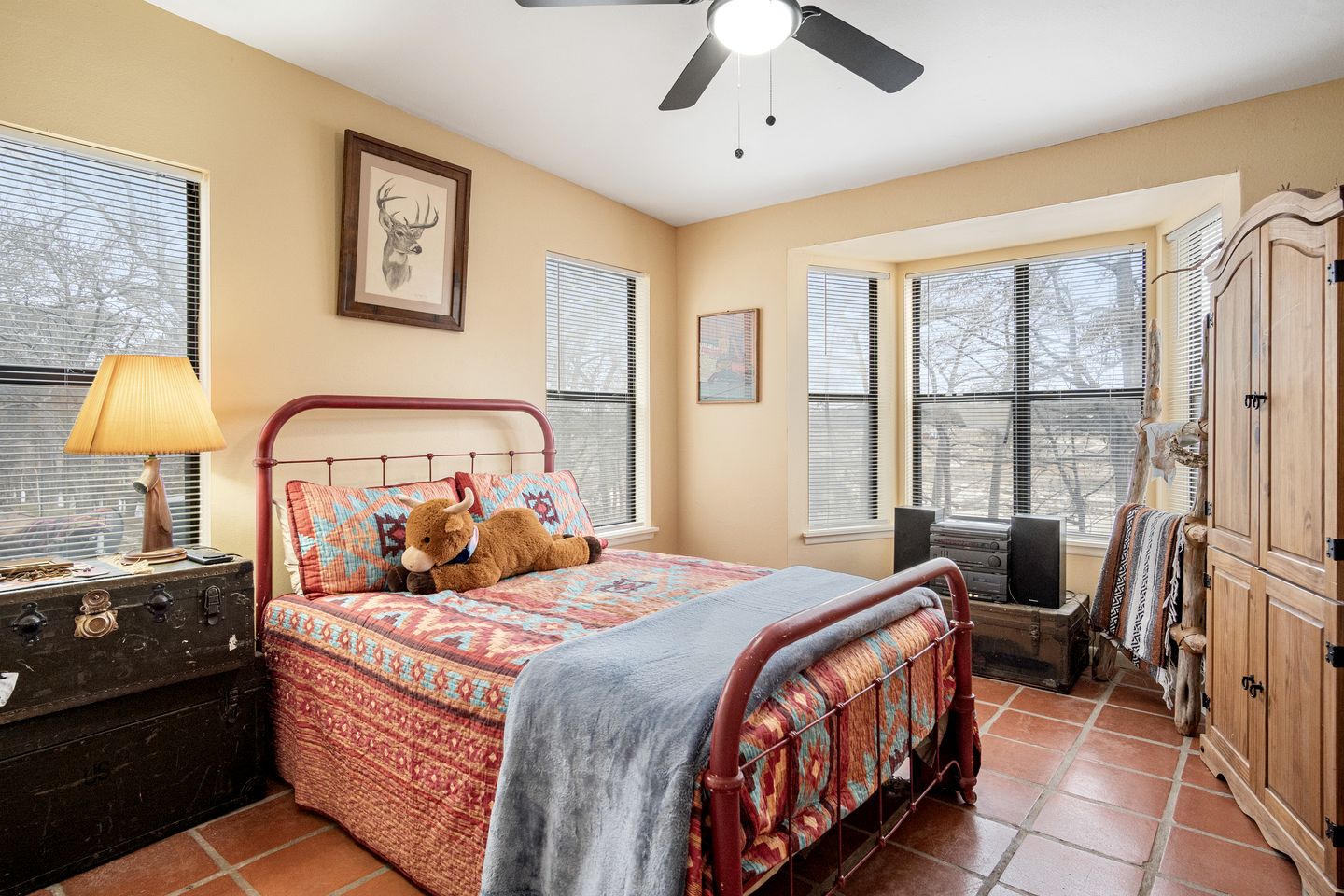 Riverbank Escape for Families and Friends with Ping Pong, Mrs. Pac-Man, and Cozy Den in Kerrville, Texas