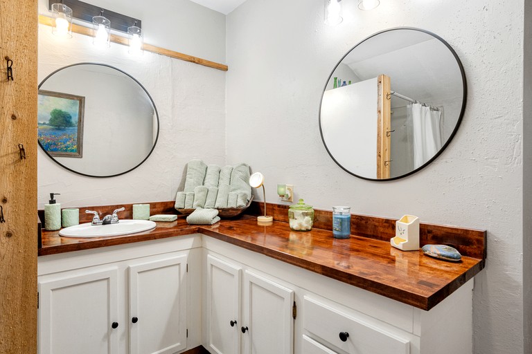 Cabins (United States of America, Kerrville, Texas)