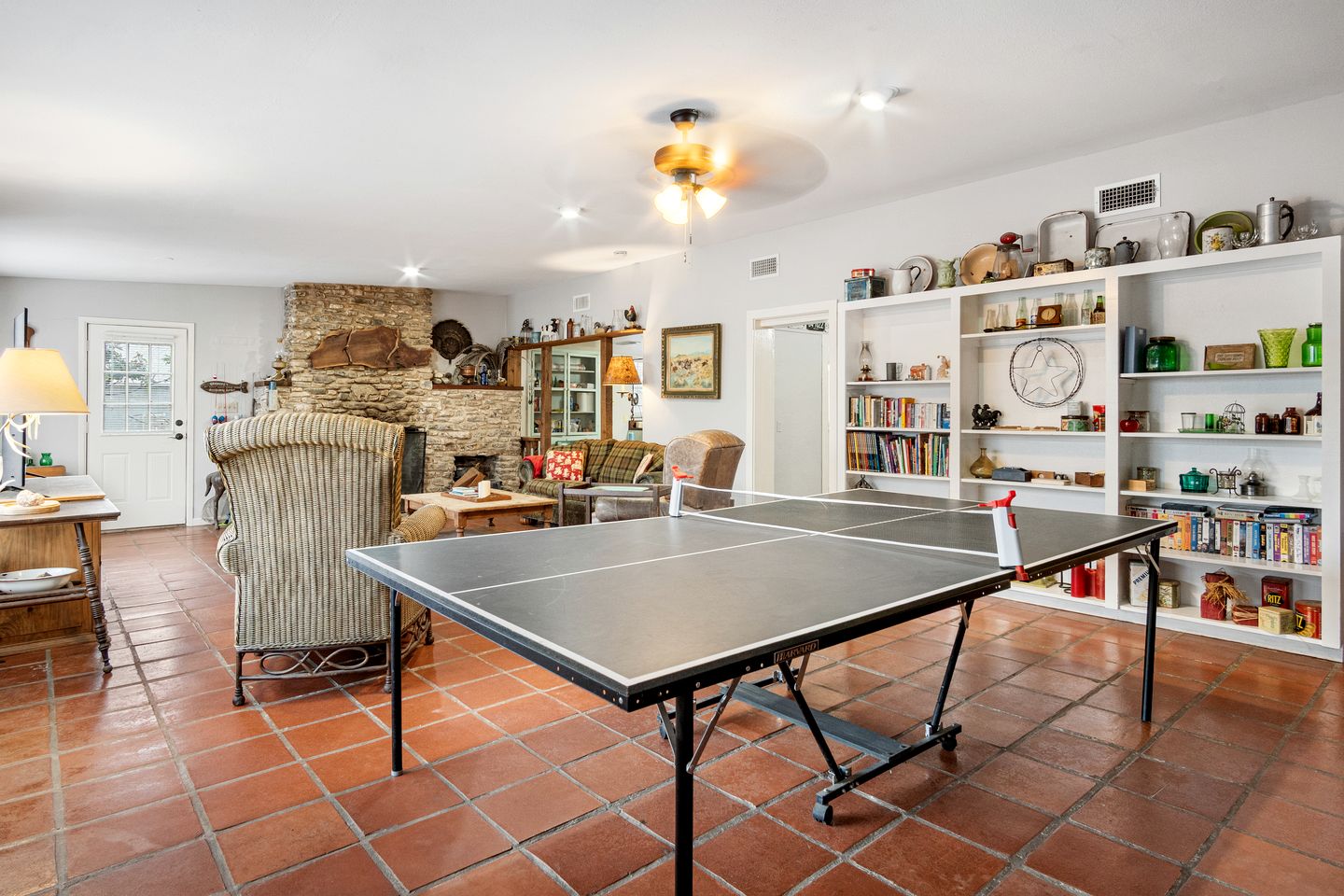 Riverbank Escape for Families and Friends with Ping Pong, Mrs. Pac-Man, and Cozy Den in Kerrville, Texas