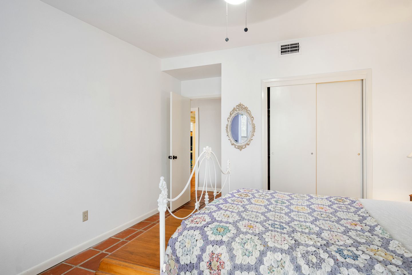 Riverbank Escape for Families and Friends with Ping Pong, Mrs. Pac-Man, and Cozy Den in Kerrville, Texas