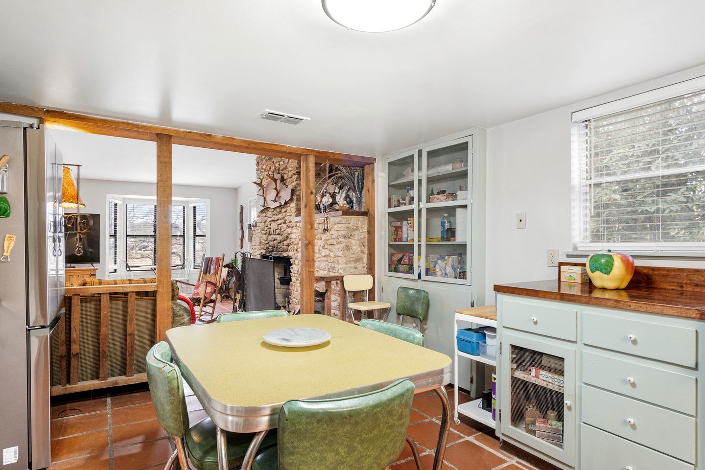 Riverbank Escape for Families and Friends with Ping Pong, Mrs. Pac-Man, and Cozy Den in Kerrville, Texas