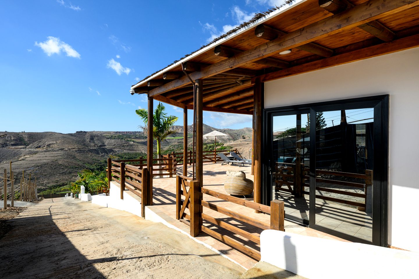 Incredible Villa with Private Pool and Gorgeous Views for a Peaceful Escape in Gran Canaria, Spain