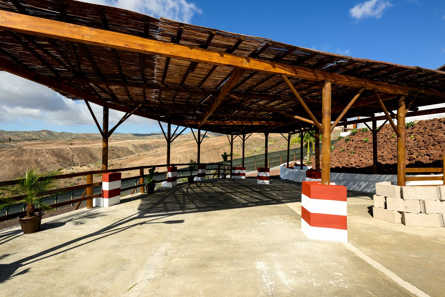 Incredible Villa with Private Pool and Gorgeous Views for a Peaceful Escape in Gran Canaria, Spain