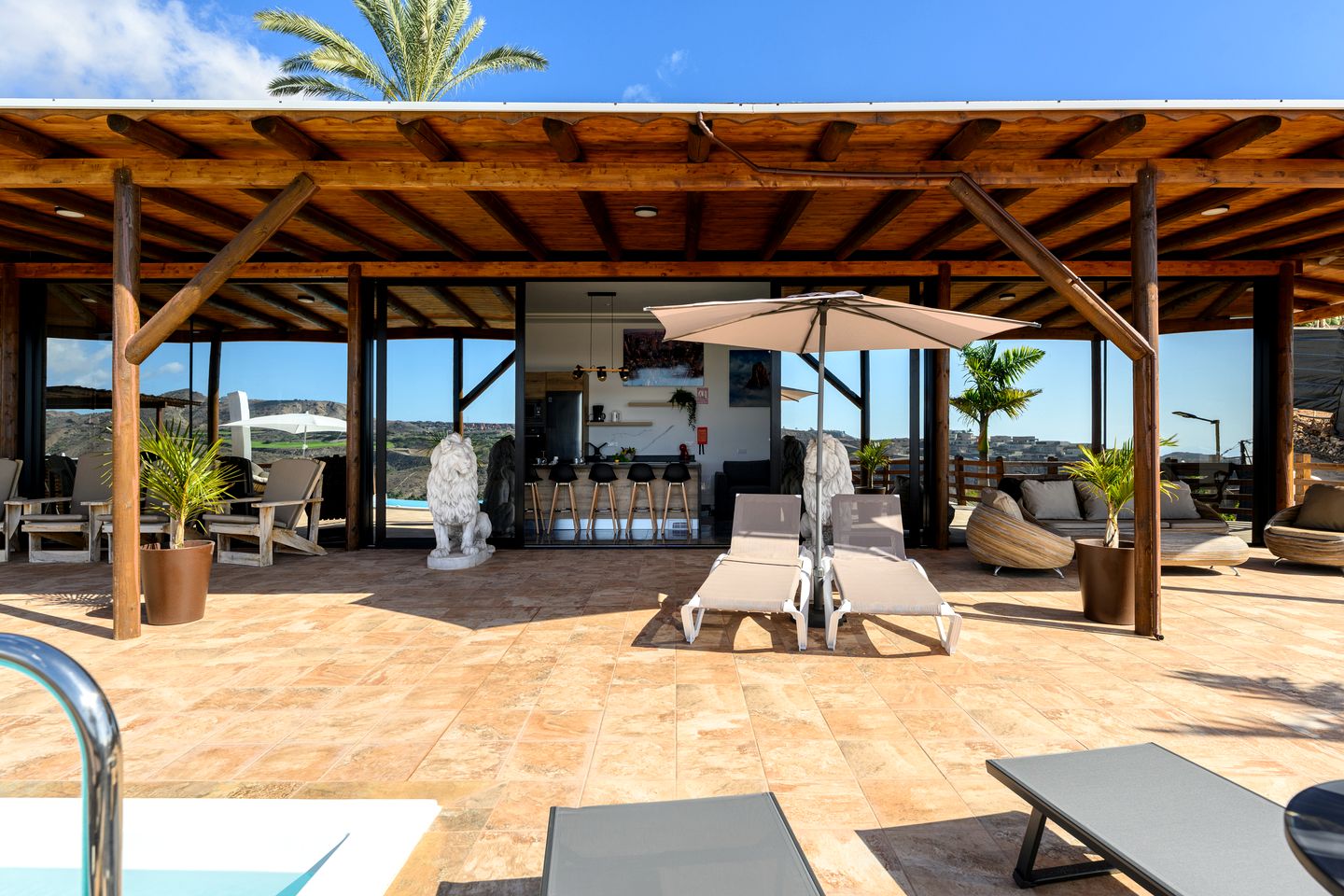 Incredible Villa with Private Pool and Gorgeous Views for a Peaceful Escape in Gran Canaria, Spain
