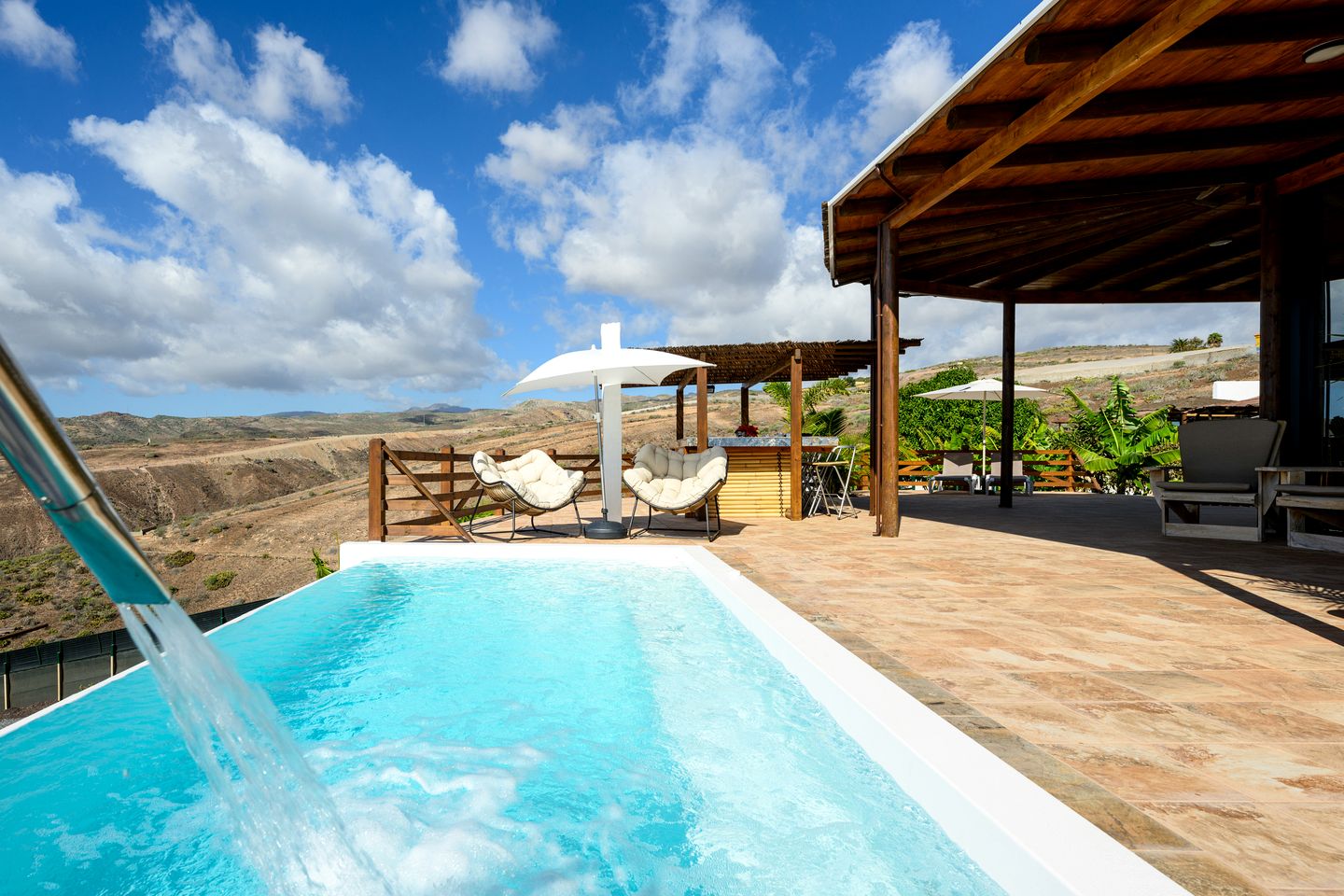 Incredible Villa with Private Pool and Gorgeous Views for a Peaceful Escape in Gran Canaria, Spain