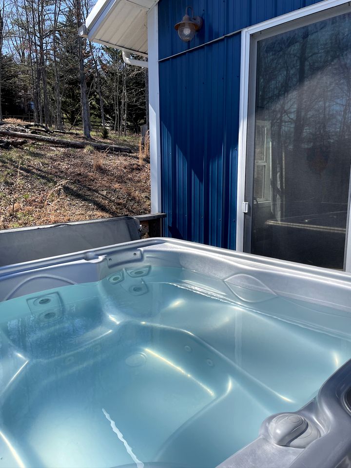 Relaxing Converted Barn Surrounded by Nature near Lost River, West Virginia