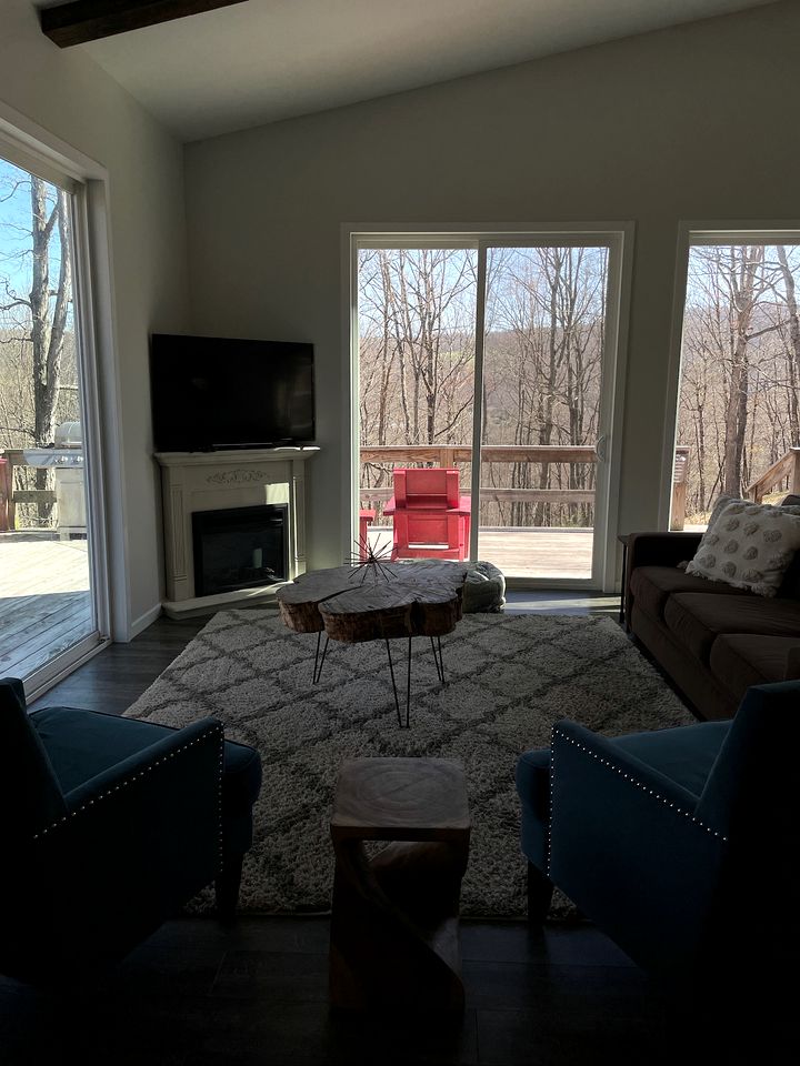 Relaxing Converted Barn Surrounded by Nature near Lost River, West Virginia