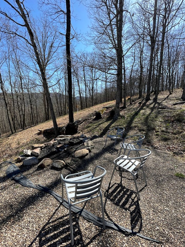 Relaxing Converted Barn Surrounded by Nature near Lost River, West Virginia