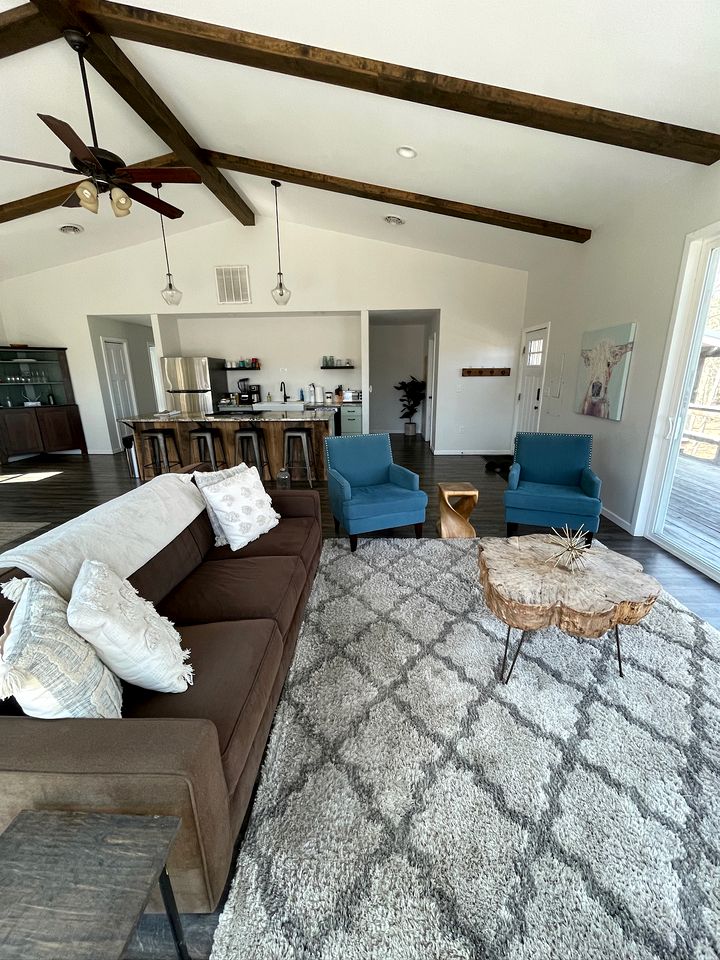 Relaxing Converted Barn Surrounded by Nature near Lost River, West Virginia