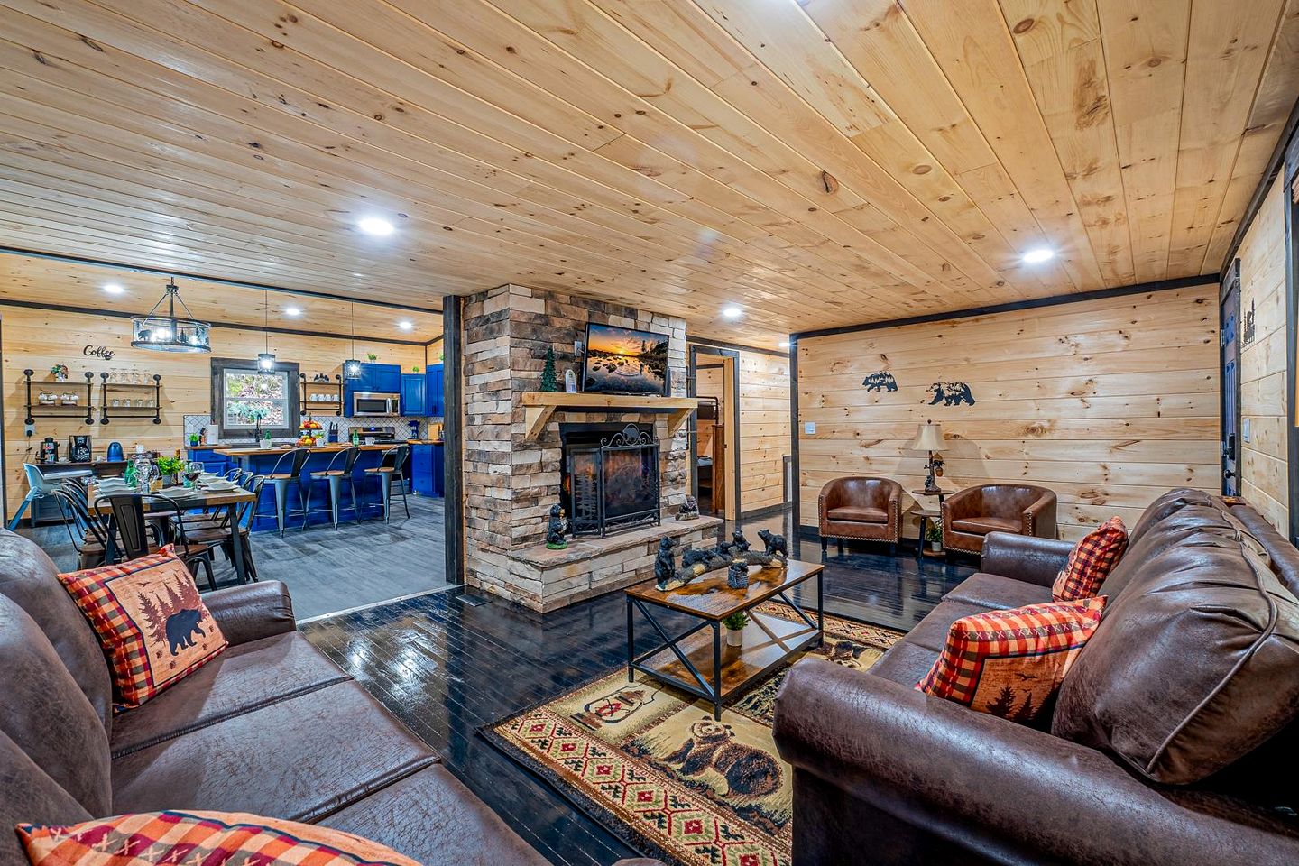 Smoky Mountain Cabin Retreat with Hot Tub, Game Room, Mini Golf & Creek Views in Pigeon Forge, Tennessee