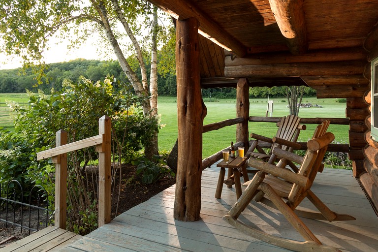 Log Cabins (United States of America, --, Wisconsin)