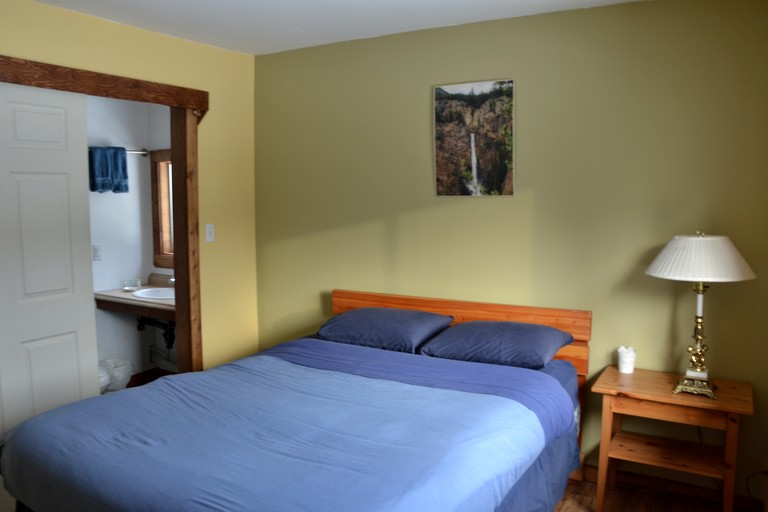 Cottages (Canada, Gold Bridge, British Columbia)