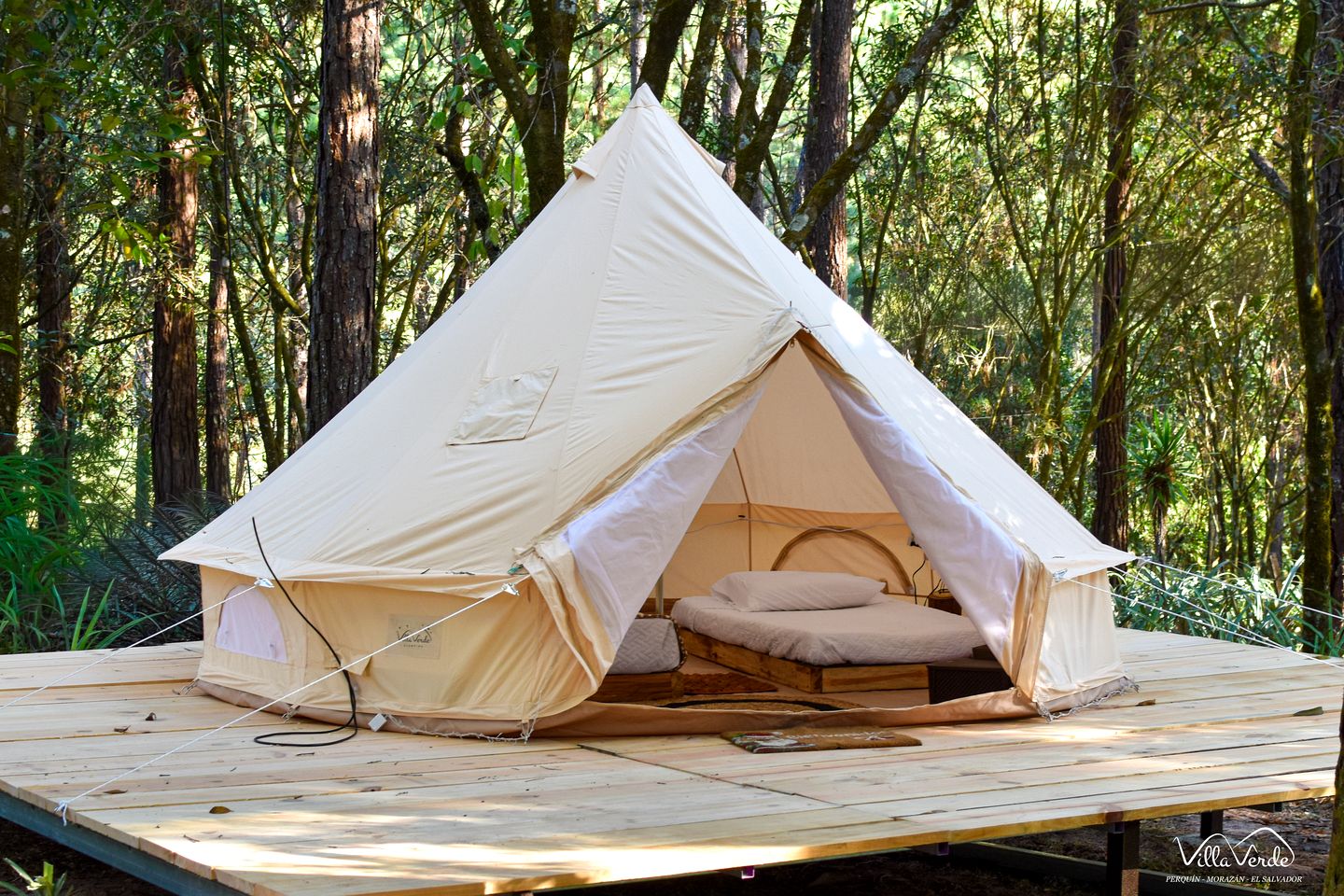 Peaceful Glamping Retreat with Elevated Forest Platforms near Perquín, Morazán, El Salvador
