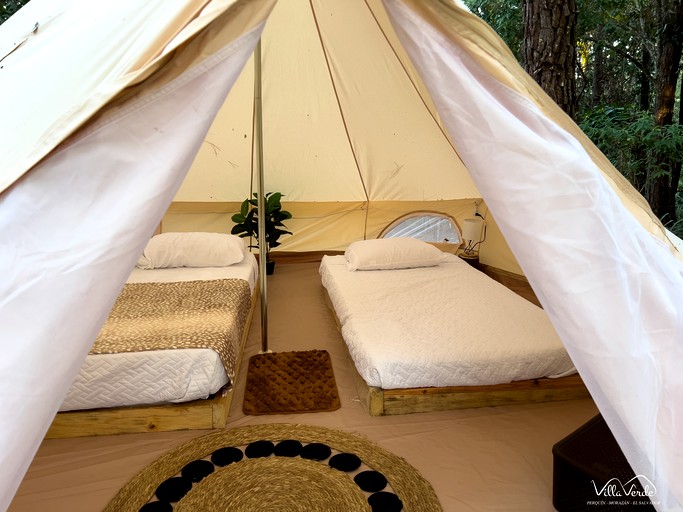 Bell Tents (El Salvador, Perquin, Morazán)