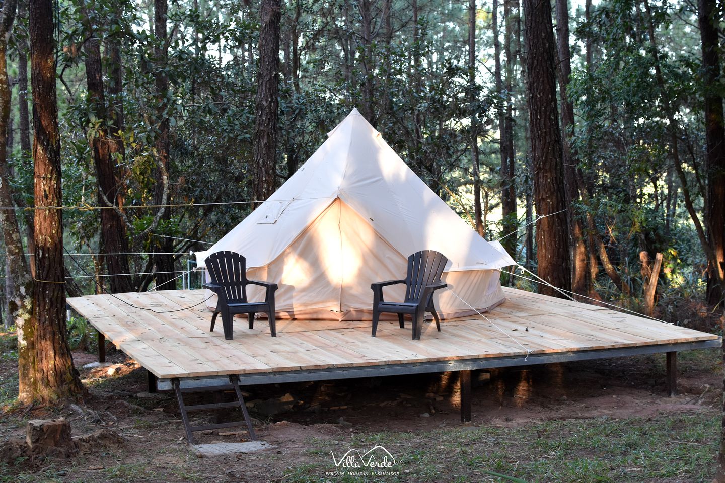 Bell Tents (El Salvador, Perquin, Morazán)